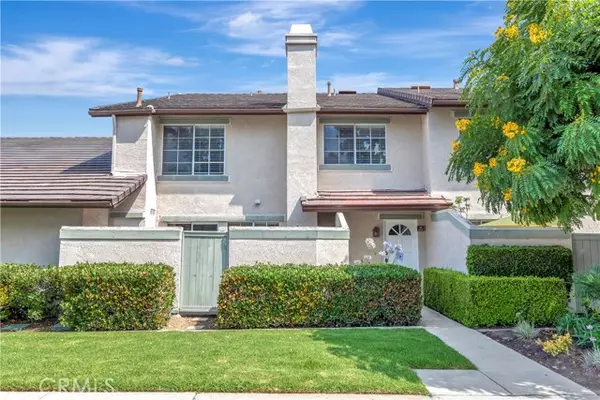 17 Oxford 28, Irvine, CA 92612