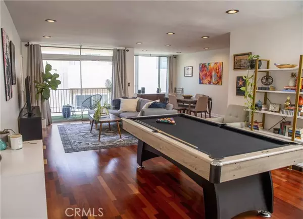 West Hollywood, CA 90069,1200 N Flores 309