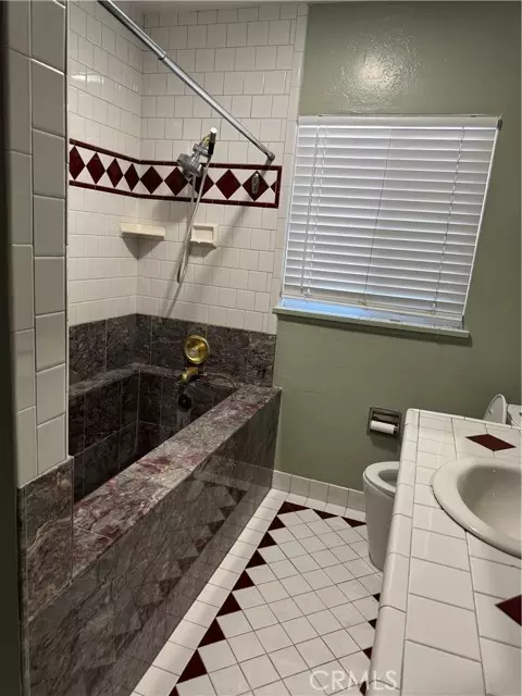 San Leandro, CA 94577,1300 Benedict DR