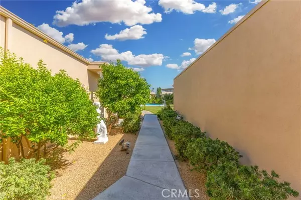 Palm Springs, CA 92262,204 Camino Norte
