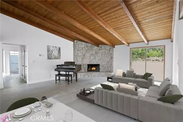 Upland, CA 91784,2464 Prospect DR