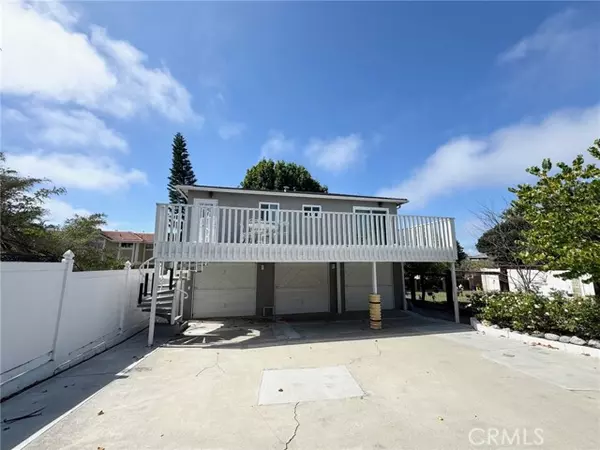 Redondo Beach, CA 90277,221 S Helberta 2