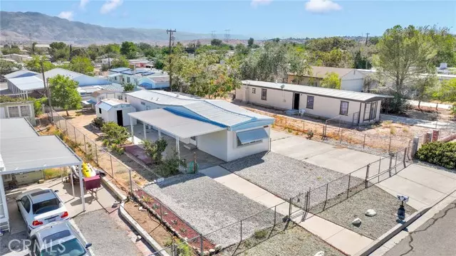 19255 Hinton, Hesperia, CA 92345