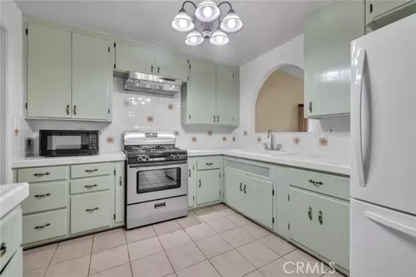 Pico Rivera, CA 90660,8738 Olympic BLVD