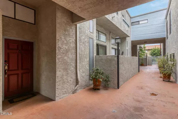 Valley Village, CA 91607,5230 Bellingham AVE 6
