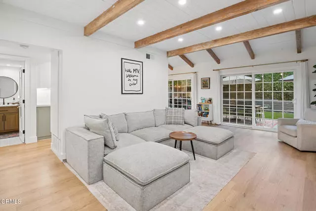 1534 Holly CT, Thousand Oaks, CA 91360