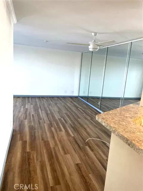 Redondo Beach, CA 90277,630 The Village 112