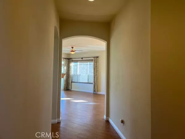 Banning, CA 92220,5004 Rolling HLS