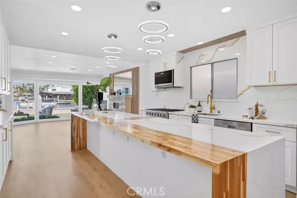 Newport Beach, CA 92663,613 36Th ST