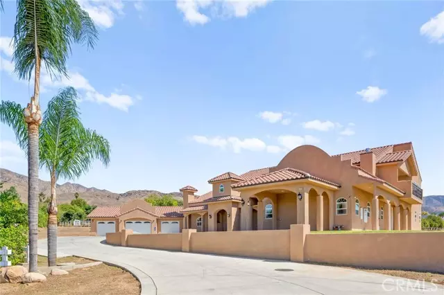 7419 Via Deldene, Highland, CA 92346