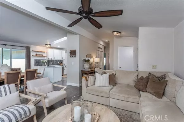 27568 Ruby LN, Castaic, CA 91384