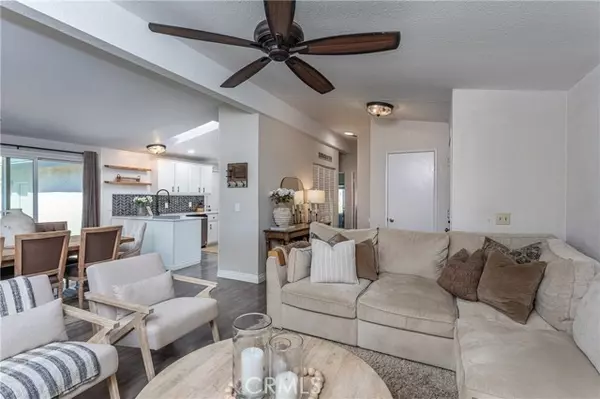 27568 Ruby LN, Castaic, CA 91384