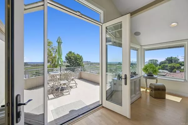 Cardiff By The Sea, CA 92007,2542 Manchester AVE