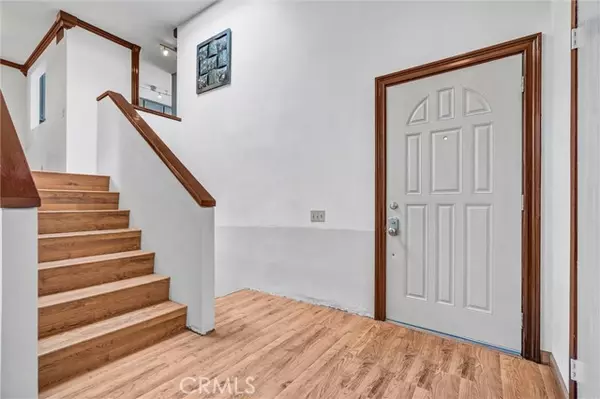 Orange, CA 92869,166 N Singingwood ST 3