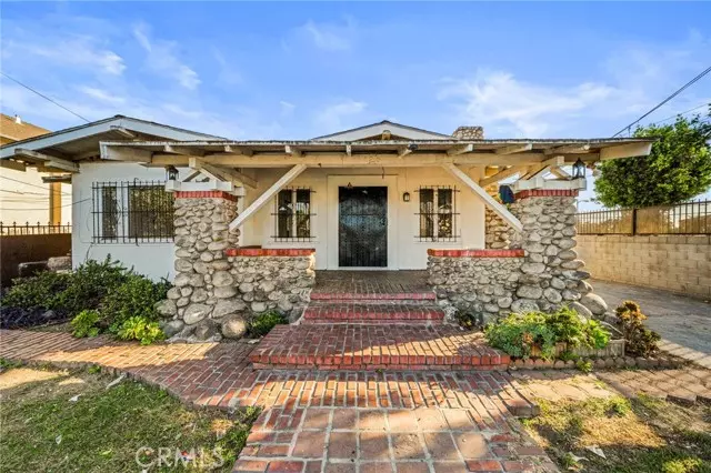 Los Angeles, CA 90011,120 E 47th