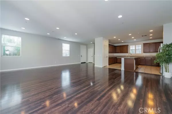 Ontario, CA 91764,2993 E Via Corvina