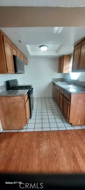 Burbank, CA 91504,1706 1706 Grismer 205