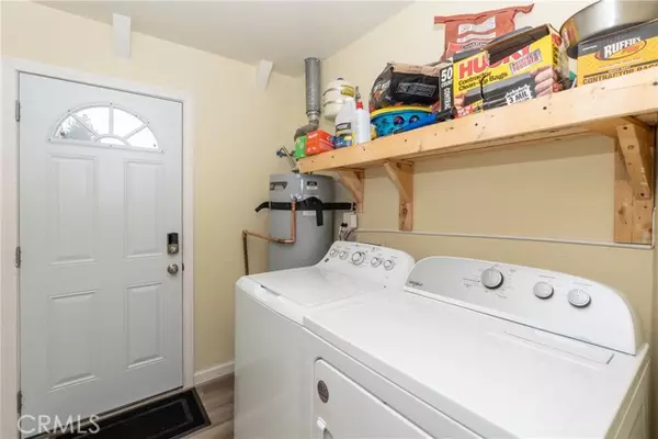 Sugarloaf, CA 92386,115 Sunset LN