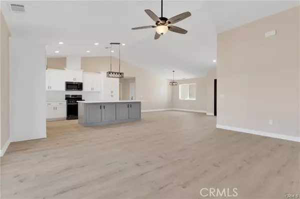 Apple Valley, CA 92308,10647 Central RD