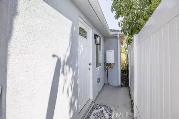 North Hollywood, CA 91606,6516 1/2 Beck AVE