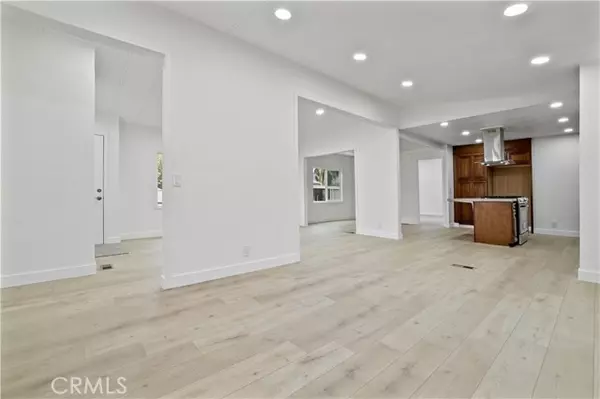 Lake Elsinore, CA 92530,32549 CRES