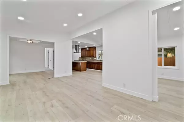 Lake Elsinore, CA 92530,32549 CRES