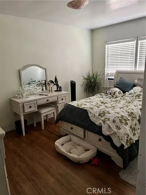 San Fernando, CA 91340,1037 Kewen