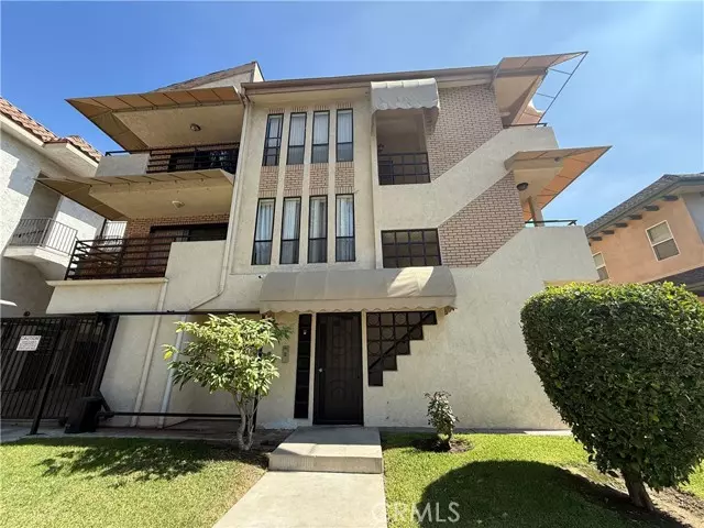 Glendale, CA 91206,132 N Everett 2