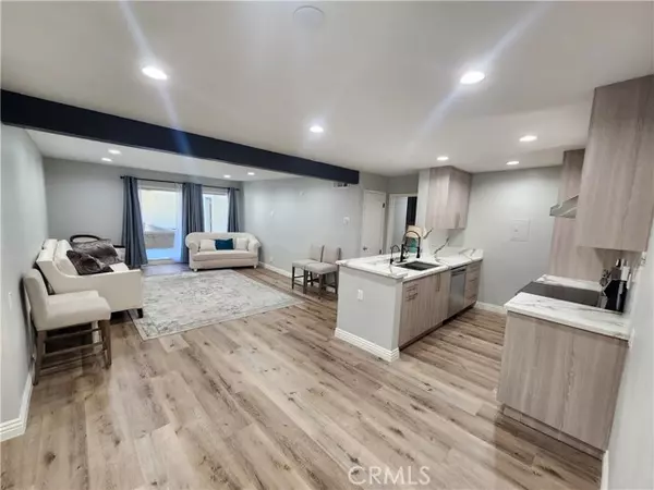 Encino, CA 91316,5460 White Oak Ave H106