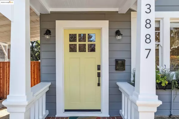 Oakland, CA 94602,3887 Forest HL