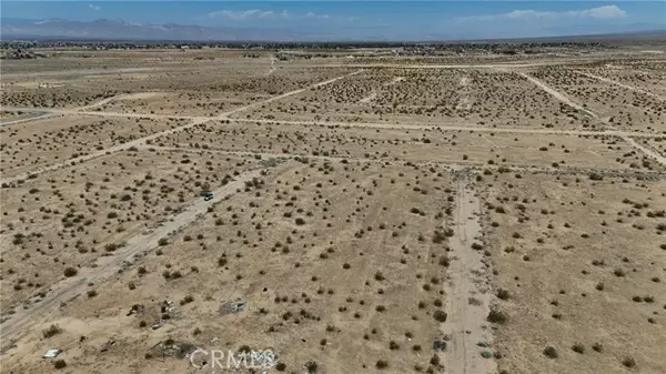 California City, CA 93505,739 106th ST