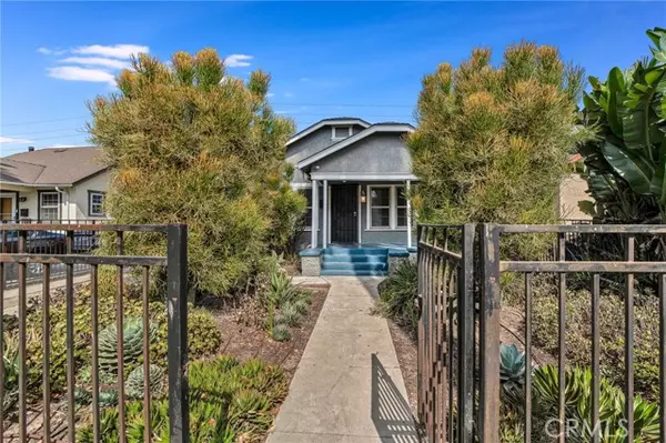 747 W 99th, Los Angeles, CA 90044