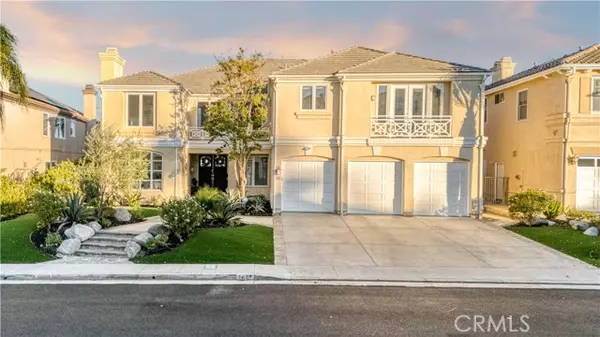 West Hills, CA 91304,7612 Carmenita LN