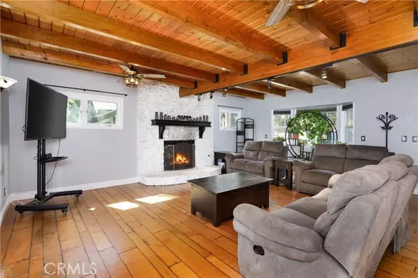 Crestline, CA 92325,24540 Horst