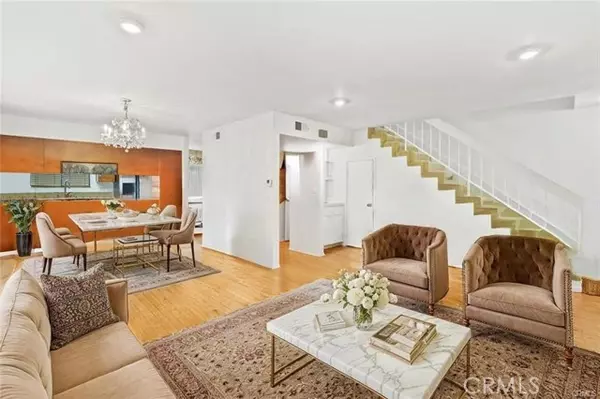 Los Angeles, CA 90049,11952 Darlington AVE 6