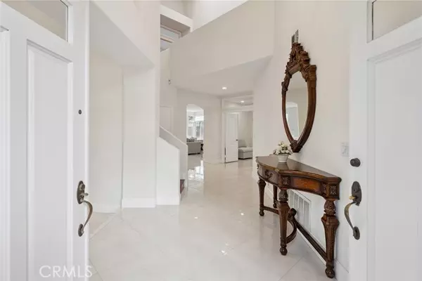 Calabasas, CA 91302,24823 Alexandra CT