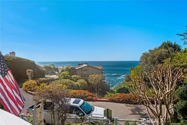 Laguna Beach, CA 92651,31531 Bluff DR Back