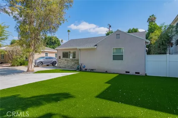 Sherman Oaks, CA 91411,5212 Noble AVE