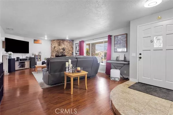 Apple Valley, CA 92307,18915 Mendota RD