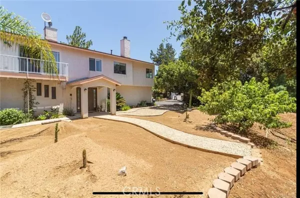 Escondido, CA 92026,10210 Lilac RDG