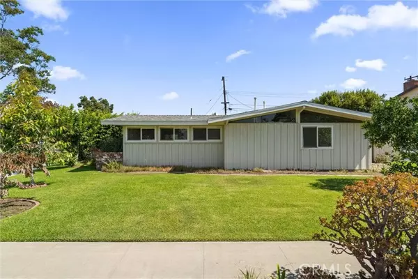 Anaheim, CA 92802,936 S David ST