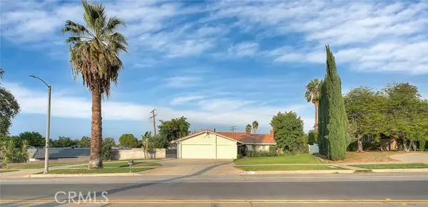 Redlands, CA 92373,107 Terracina
