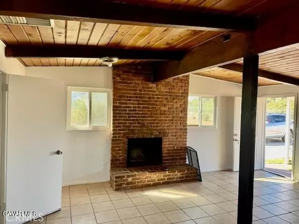 Palmdale, CA 93551,39834 W 16th