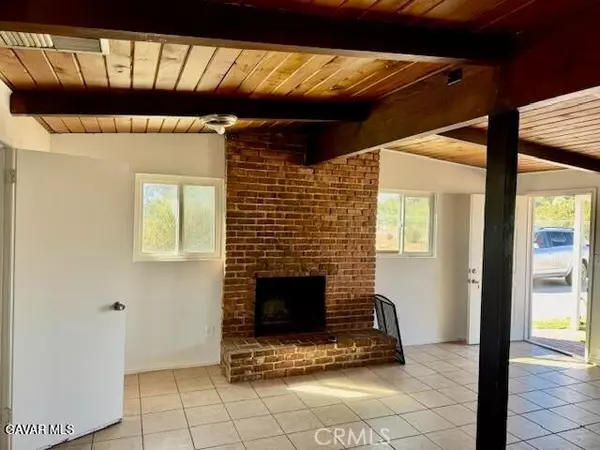 Palmdale, CA 93551,39834 W 16th