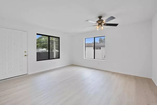 Oceanside, CA 92056,3458 Los Mochis WAY