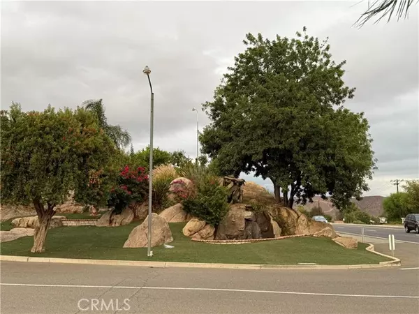 Hemet, CA 92545,32600 State Highway 74 38