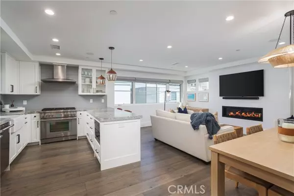 Corona Del Mar, CA 92625,714 1/2 Iris AVE