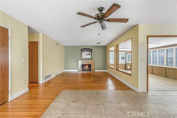 Santa Ana, CA 92704,2029 West Flora ST