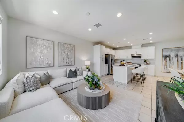 Lake Forest, CA 92610,105 High Meadow