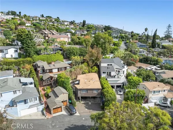 Laguna Beach, CA 92651,723 Browncroft RD